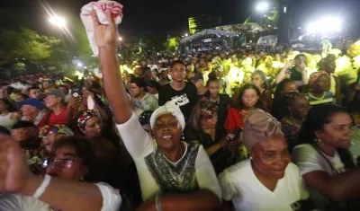 Decenas de habitantes se la gozaron hasta la madrugada de este domigo el Festival Petronio Álvarez en Cali