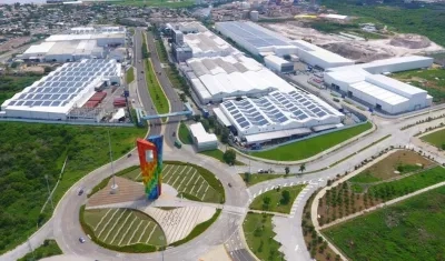 Imagen de la planta de Tecnoglass en Barranquilla.