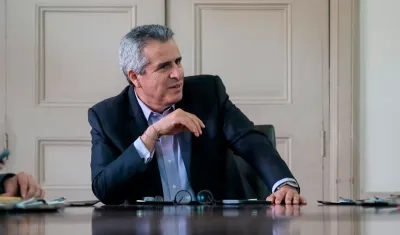 Luis Fernando Velasco, Ministro del Interior.