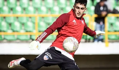 El uruguayo Santiago Mele podría reaparecer en el pórtico del Junior 