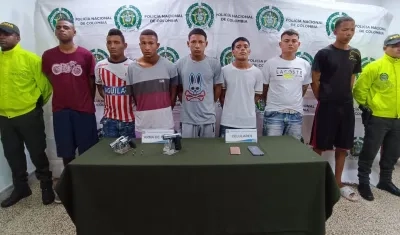 Los capturados en el operativo. 