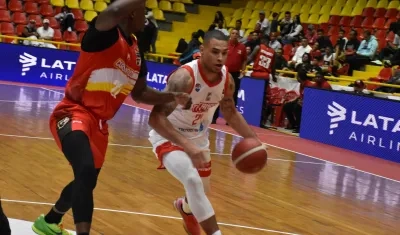 Jonathan Rodríguez contribuyó con 37 puntos a la victoria de Titanes. 