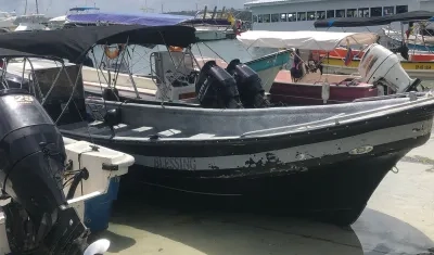 Lancha involucrada en el hecho.