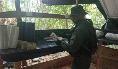 Militar venezolano en el campamento 