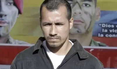 Alexander Farfán Suárez, alias 'Gafas', guerrillero ahora en el papel de 'gestor de paz'.