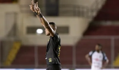 Gilberto Hernández, jugador del Club Atlético Independiente de Panamá