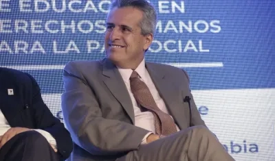 Luis Fernando Velasco, ministro del Interior.