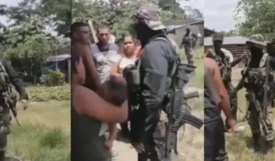 Momento en el que los militares hostigaban a la comunidad de Tierralta.