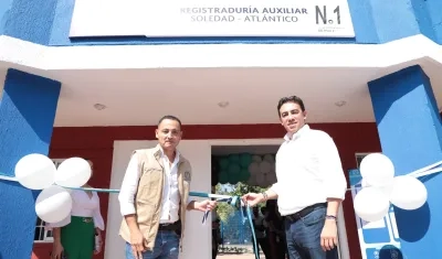 Alexander Vega Rocha, Registrador Nacional inaugurando la sede en Soledad.