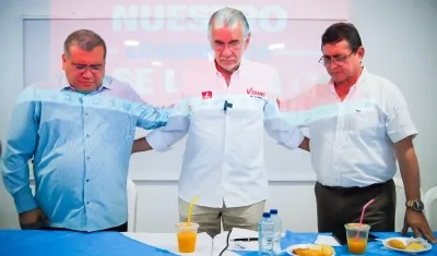 Ceremonia religiosa de grupos cristianos en apoyo del candidato Eduardo Verano