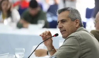 Luis Fernando Velasco, ministro del Interior.