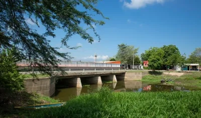 Estructura de regulación hídrica Villa Rosa.