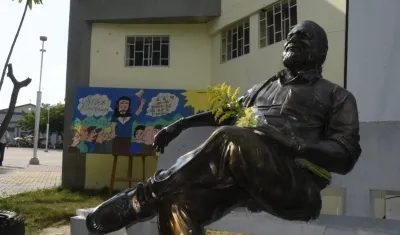 Estatua de Alfredo Correa De Andreis.