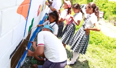 Estudiantes de la en IE Josefa Donado de la vereda  Cabica, en Soledad
