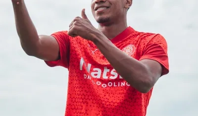 Jhon Solís firmó contrato hasta 2028 con el Girona.