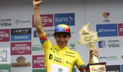 Miguel Ángel López se coronó campeón de la última Vuelta a Colo,bia. 