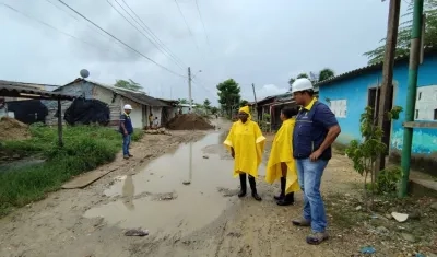 Funcionarios de Gestión del Riesgo atendiendo una de las emergencias.
