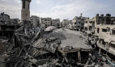 Mezquita destruida en la ciudad de Gaza.