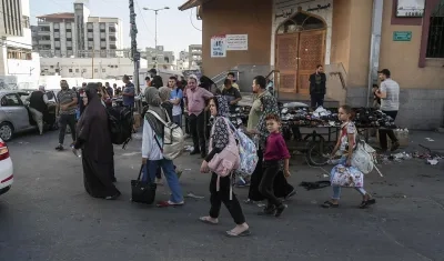 Residentes de la ciudad de Gaza comienzan a evacuar tras la advertencia israelí sobre un aumento de las operaciones militares