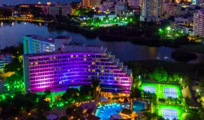 La magia de la noche en el hotel Hilton Cartagena.