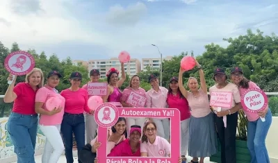 Integrantes de Guerreras Rosa.