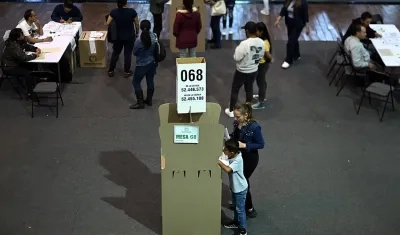Mesa de votación en Bogotá.