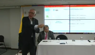 El Ministro de Salud, Guillermo Alfonso Jaramillo, durante la rueda de prensa.