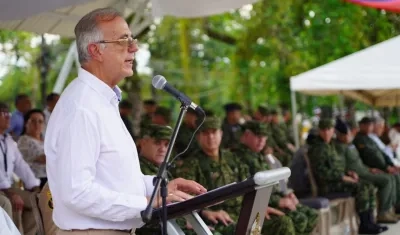 Iván Velásquez, ministro de Defensa, desde Carapa (Antioquia).