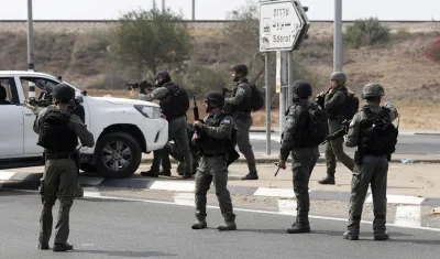 Soldados de Israel en la frontera con Gaza en medio de la guerra. 