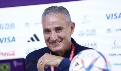 El exseleccionador brasileño Adenor Leonardo Bachi 'Tite' en rueda de prensa.