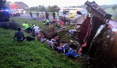 Migrantes que sobrevivieron a accidente en el sur de México