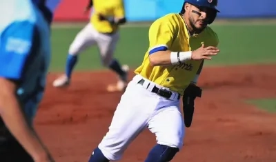 Francisco Acuña anotó la carrera del triunfo para Colombia tras un imparable de Fabián Pertuz. 