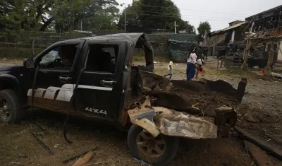 Carro bomba detonado contra la estación de policía, el 13 de agosto de 2023, en Timba, Cauca.