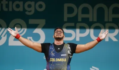 Rafael Cerro celebra tras conquistar la medalla de oro en +102 kilogramos.