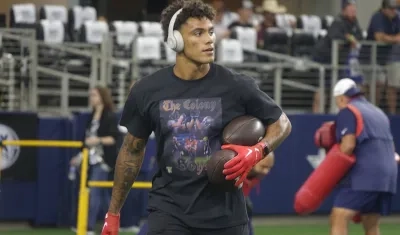 Christian González se lesionó durante el partido del domingo contra los Dallas Cowboys. 