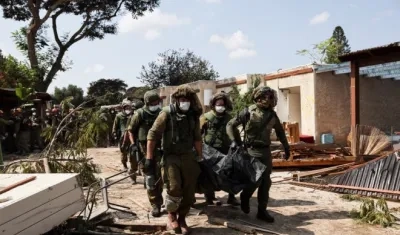 En la zona de kibutz Beeri y Kfar Aza fueron hallados decenas de cuerpos