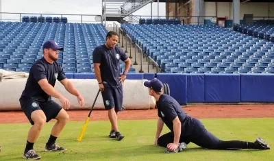 Aspecto de la primera práctica de Leones en el estadio Édgar Rentería. 