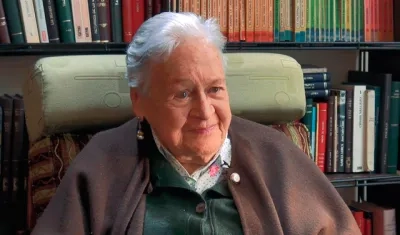 La poeta manizaleña Maruja Vieira.