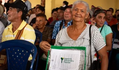 Familias de los Montes de María beneficiarias de titulación de tierras
