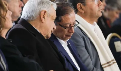 Presidente Gustavo Petro al lado de su homologo de México, Manuel López Obrador.