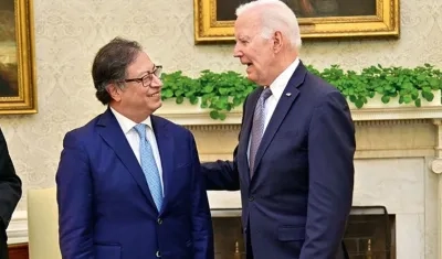 El presidente Petro junto al mandatario de EE.UU., Joe Biden