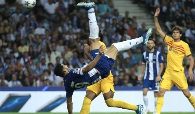 Mehdi Taremi marcó gol con esta chilena, pero fue invalidado por fuera de juego.