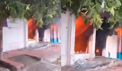 Sede de la Registraduría en Gamarra, Cesar, ardiendo en llamas.