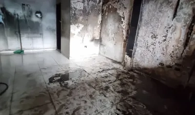 Casa incinerada en el barrio San José.