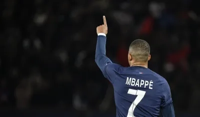 Kylian Mbappe jugando el PSG, su actual equipo.
