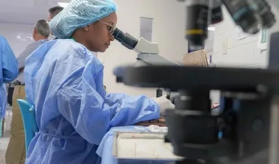 Profesionales de optometría.