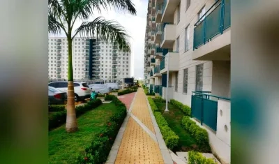 Conjunto residencial Terrazas de Calicanto desde donde cayó el menor de cinco años