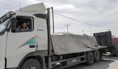 Uno de los camiones de ayuda humanitaria que ha entrado a la Franja de Gaza.