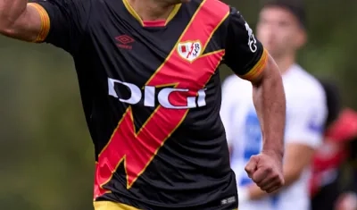 Falcao marcó de penalti en el minuto 7 e hizo el segundo en el 15.  