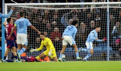 El argentino Julián Álvarez inicia su festejo tras marcar el gol de la remontada del City.